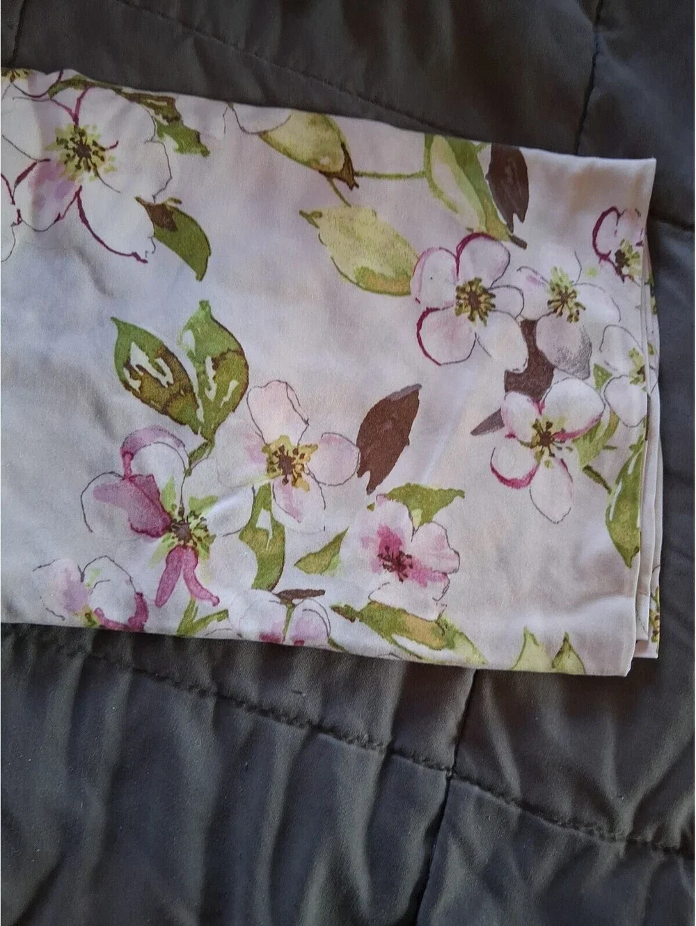 The Company Store 4 Piece Sheet Set Queen Light Pink Floral Design